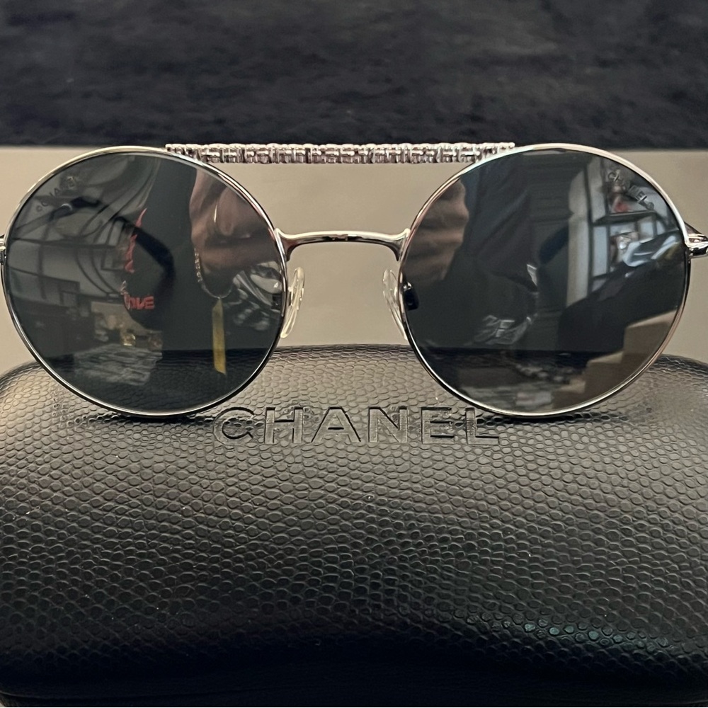 CHANEL 4272 SILVER ROUND MIRROR SUNGLASSES WITH CASE